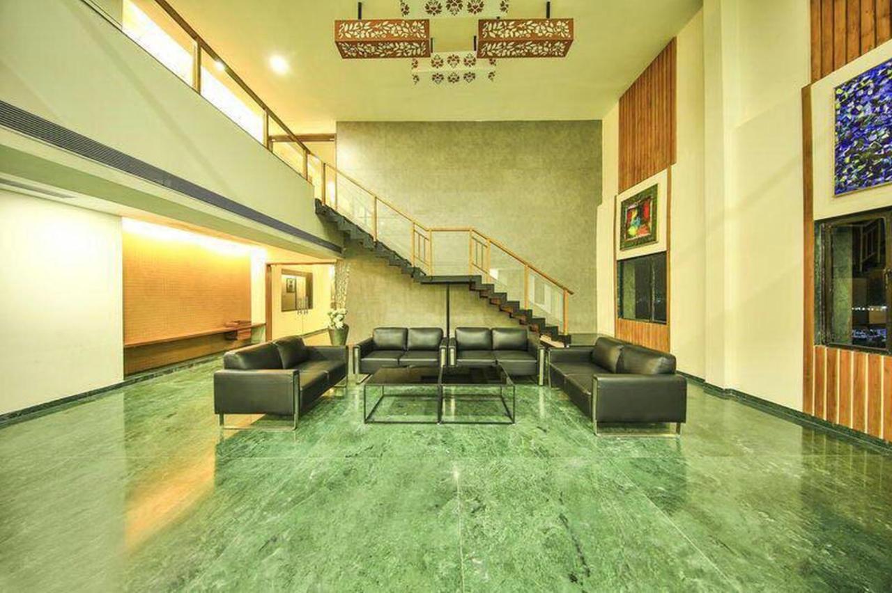 Fabhotel Flora Vastral อาเมดาบัด ภายนอก รูปภาพ