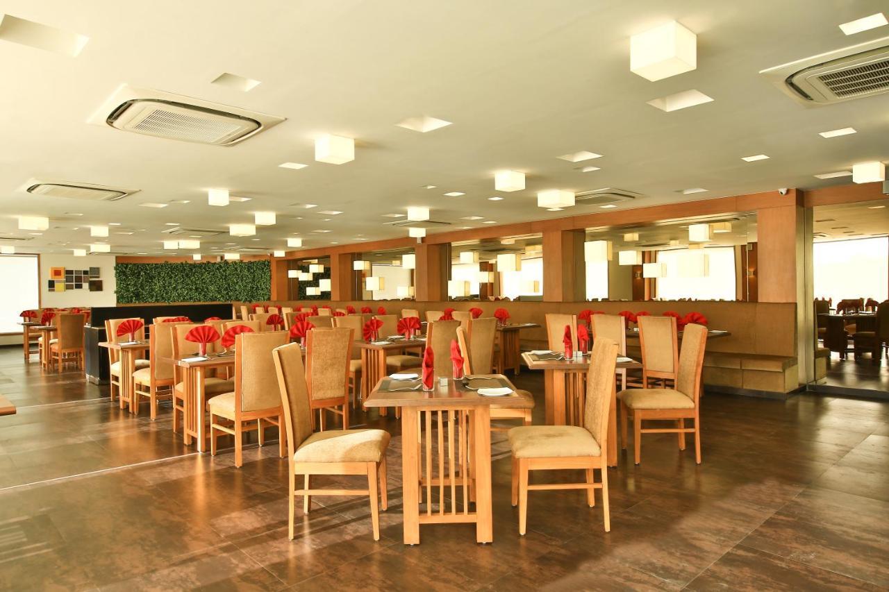 Fabhotel Flora Vastral อาเมดาบัด ภายนอก รูปภาพ