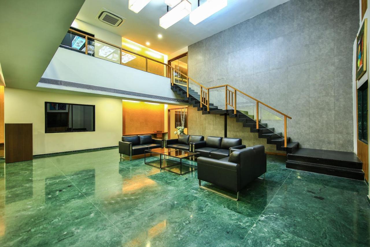 Fabhotel Flora Vastral อาเมดาบัด ภายนอก รูปภาพ