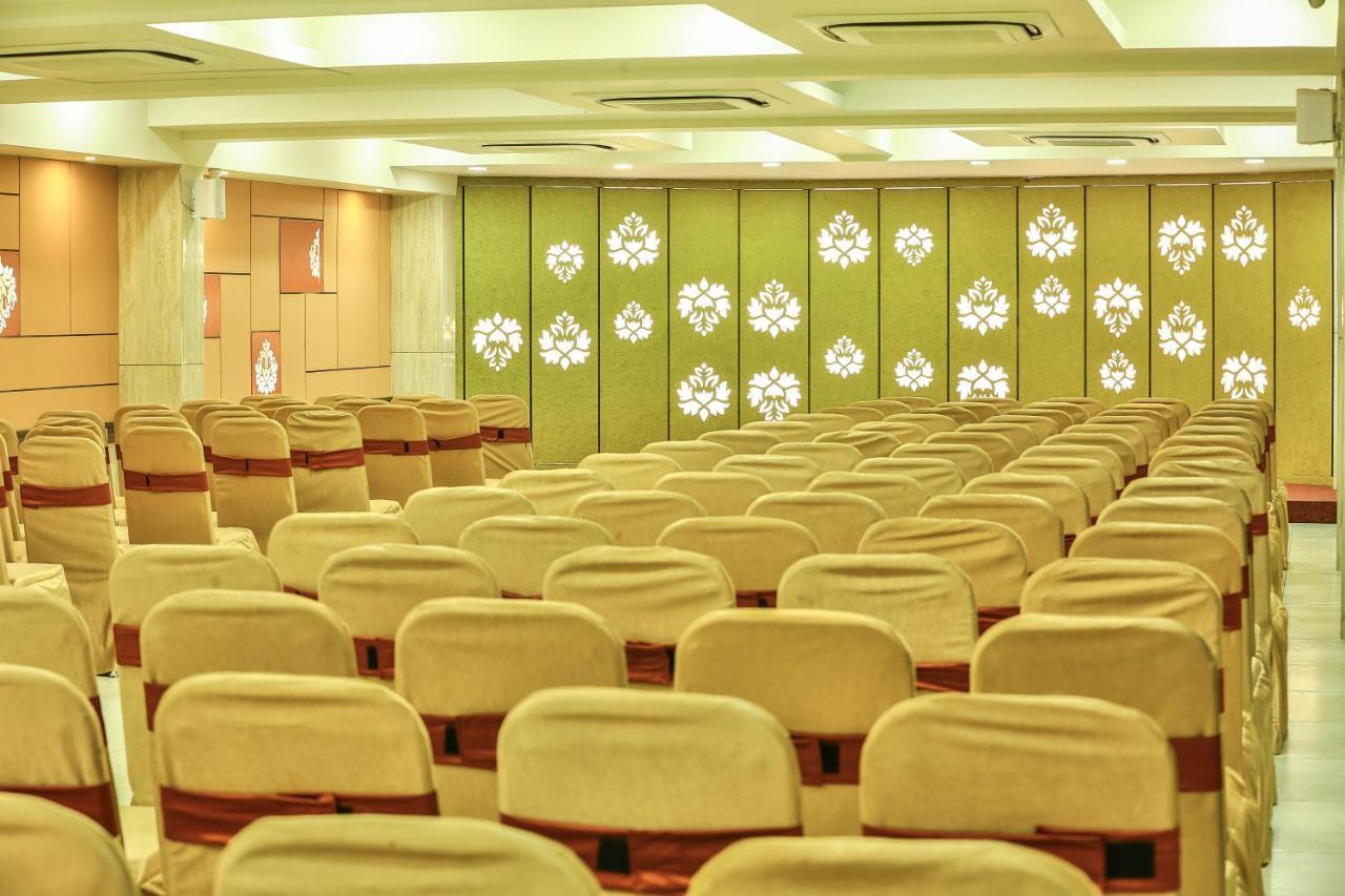 Fabhotel Flora Vastral อาเมดาบัด ภายนอก รูปภาพ