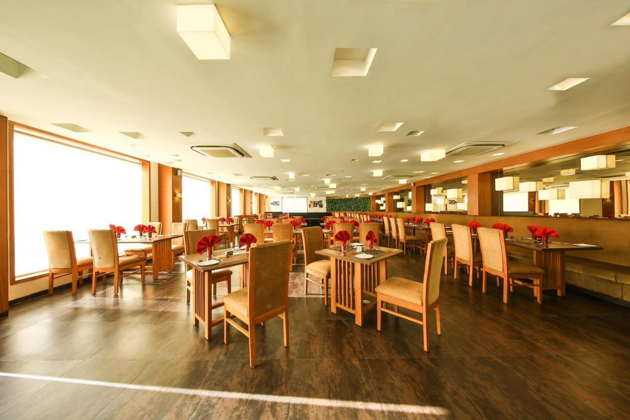 Fabhotel Flora Vastral อาเมดาบัด ภายนอก รูปภาพ