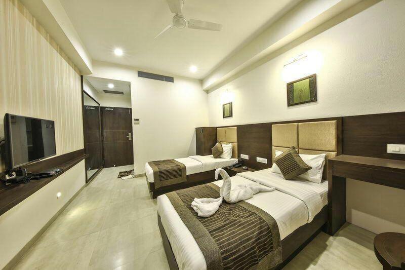 Fabhotel Flora Vastral อาเมดาบัด ภายนอก รูปภาพ