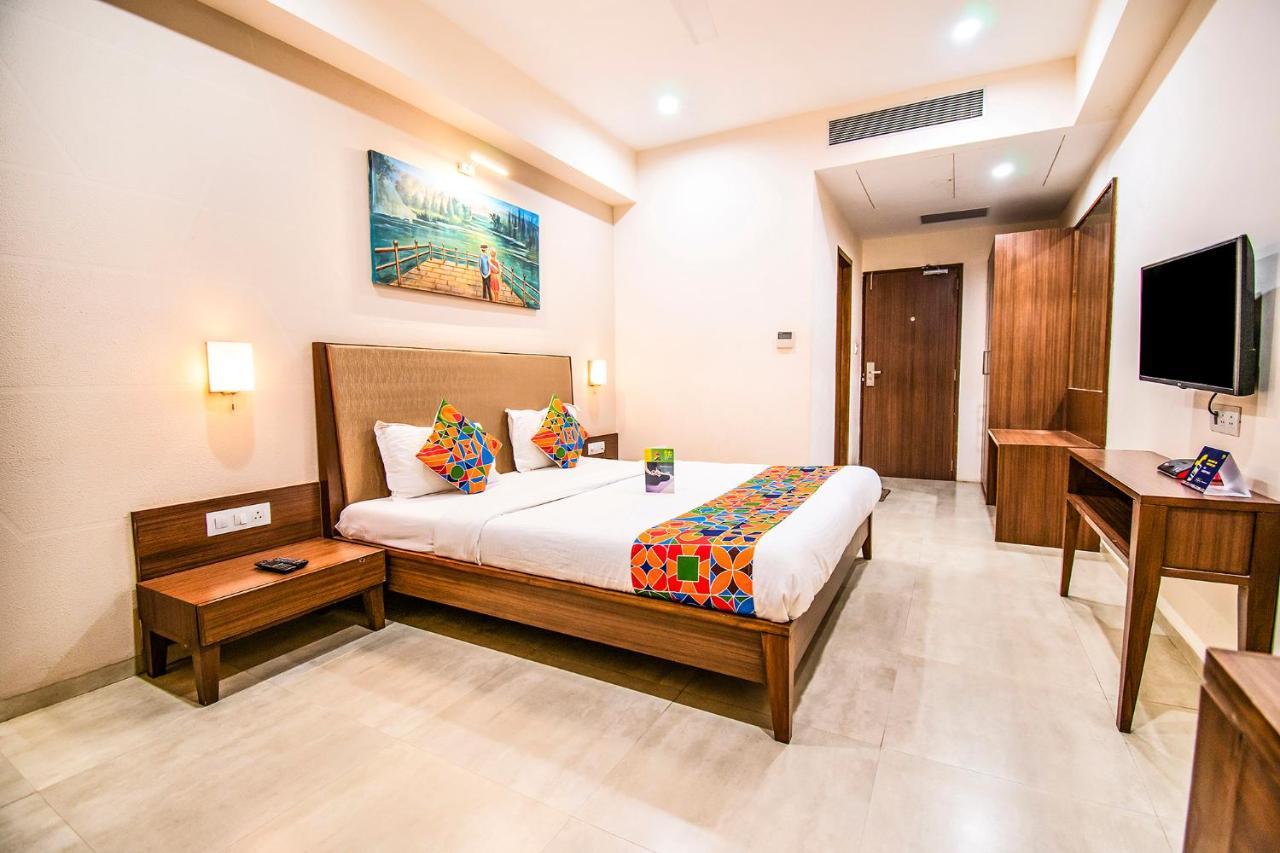 Fabhotel Flora Vastral อาเมดาบัด ภายนอก รูปภาพ